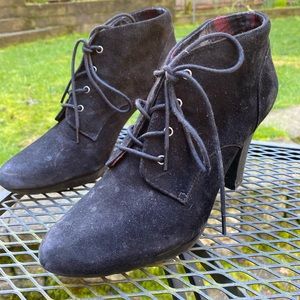 Bandolino Black Booties